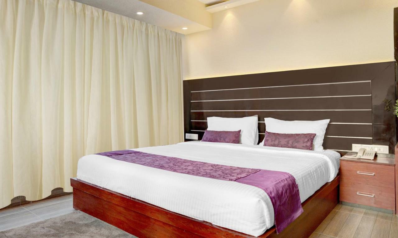 Hotel Treebo Premium The Crystal Kalkuta Zewnętrze zdjęcie